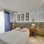 Les Vues De L'argentiere By Interhome Cogolin