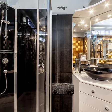 Apartment Les Vues De L'argentiere By Interhome *